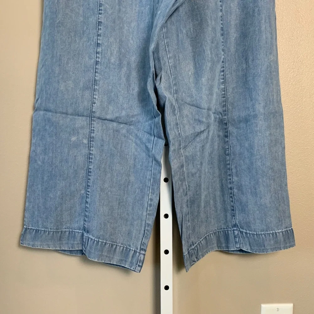 Jane + Delancey Chambray Lightweight Cropped Belted Pants - Picture 8 of 16